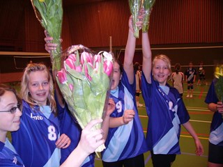 Dinto 1 in de bloemen