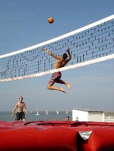 Bossaball als teamuitje