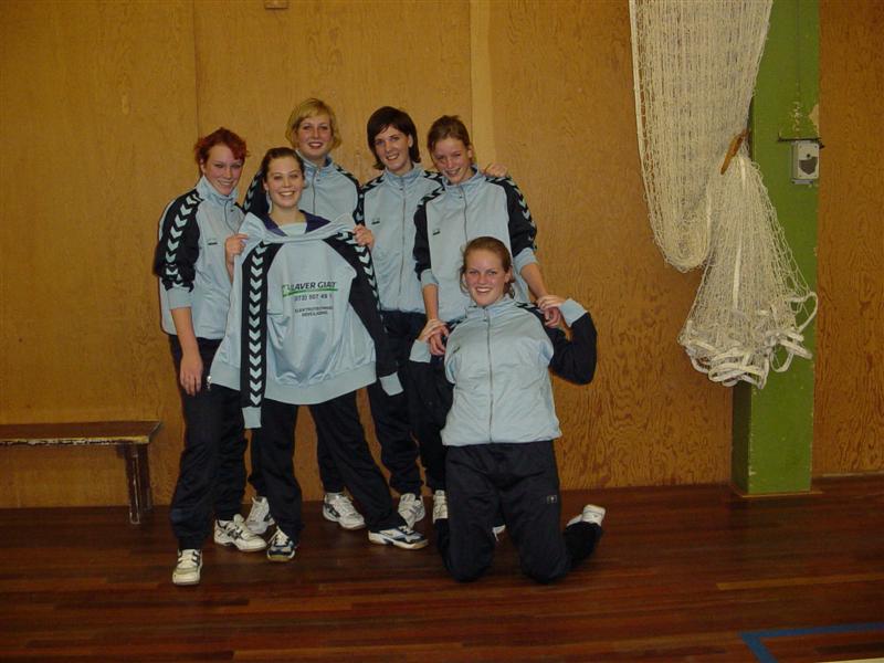 Klaver Giant Alkmaar b.v. sponsor trainingspakken MA 2