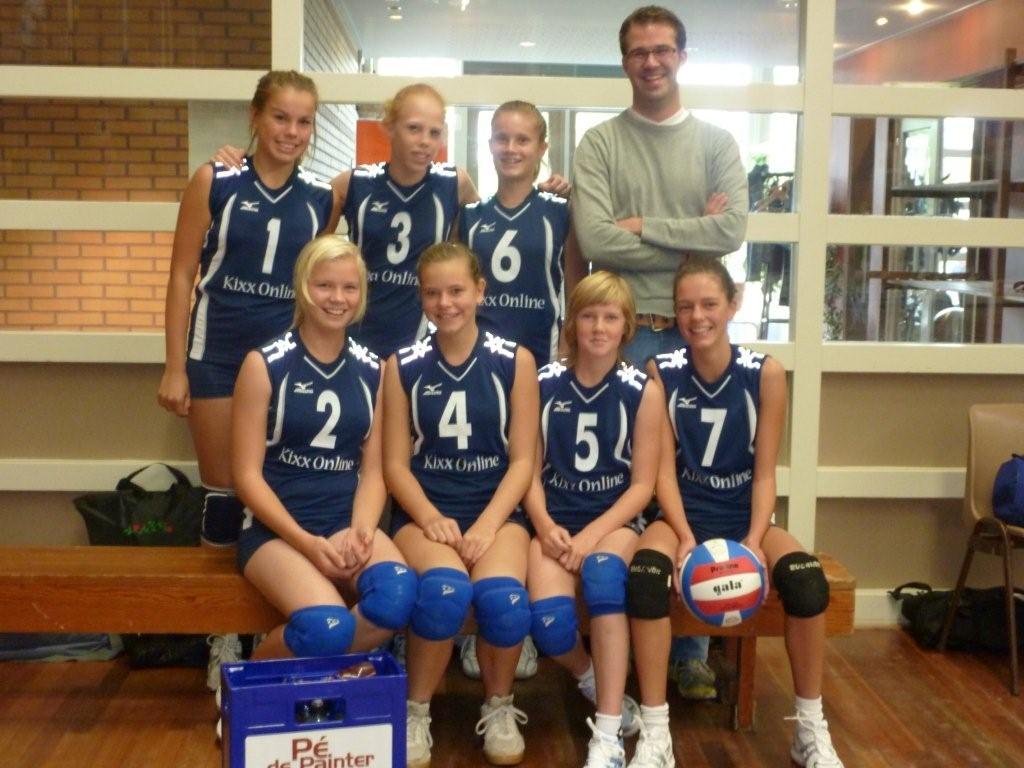 Dinto meisjes C1 plaatst zich voor de halve finale Asics Open