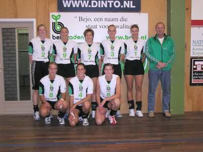 Mooi verjaarscadeau voor trainer Johan Veltman