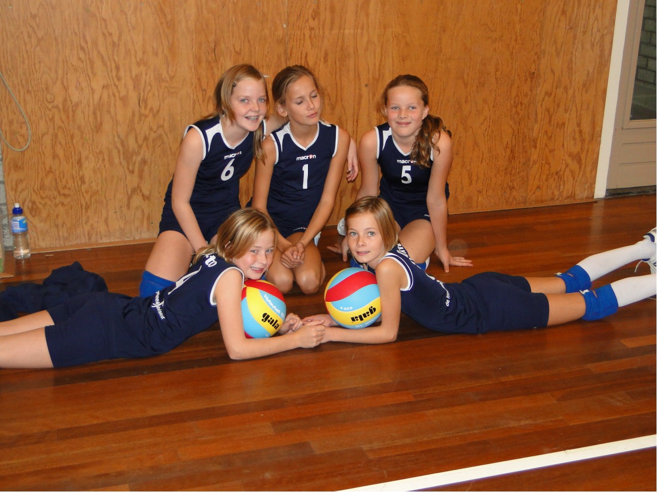 Dinto Meisjes CMV door naar de halve finale van het Nederlands Kampioenschap