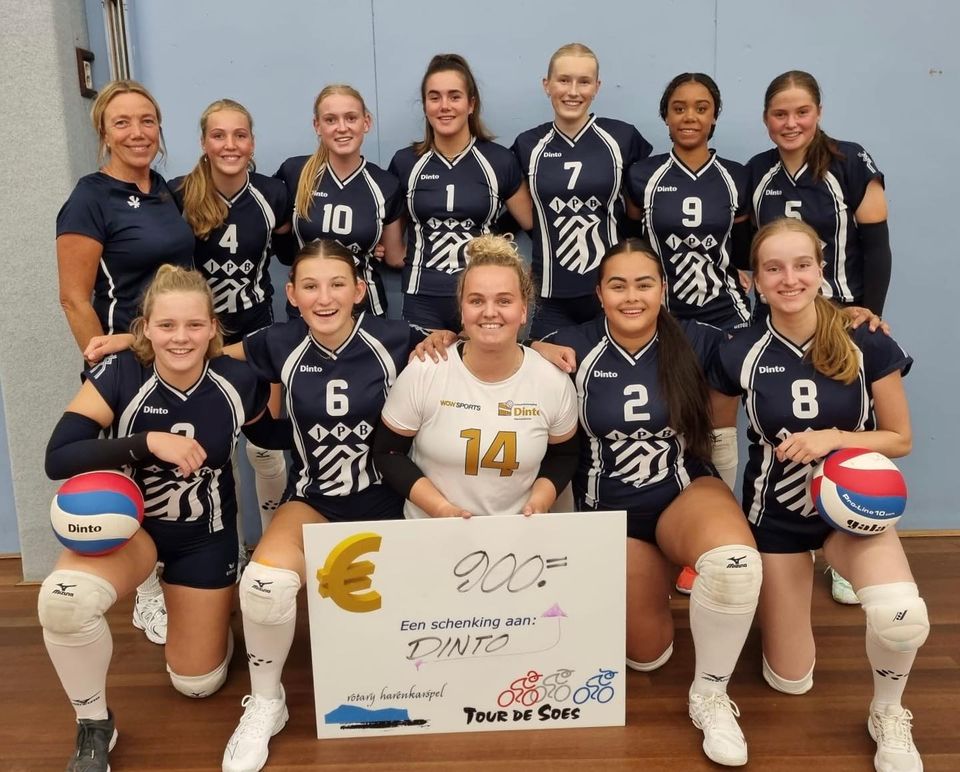 Meevaller van € 900,- voor de club