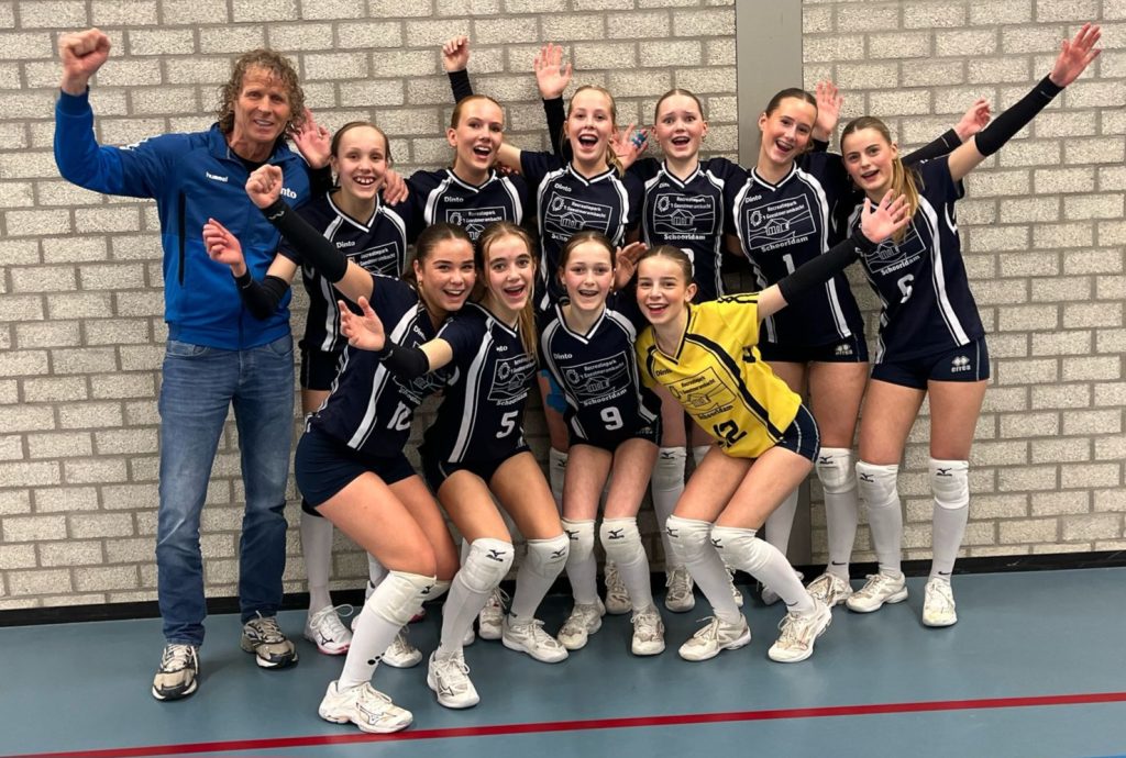 Dinto meisjes C door naar finale NOJK