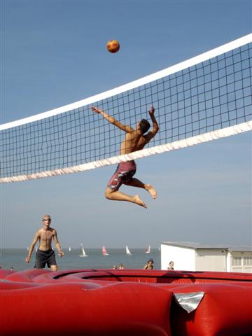 Demospelers ’Bossaball’ gezocht!